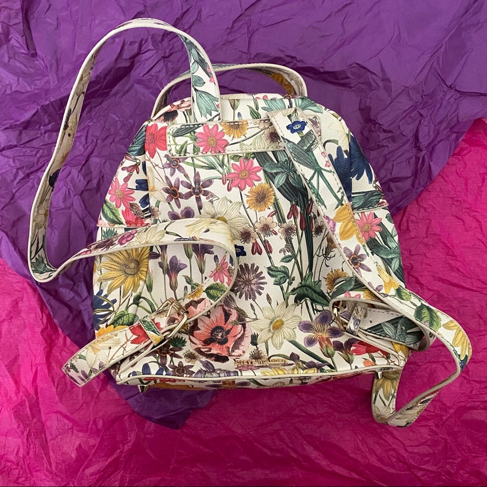 STEVE MADDEN MINI BACKPACK - Picture 2 of 4
